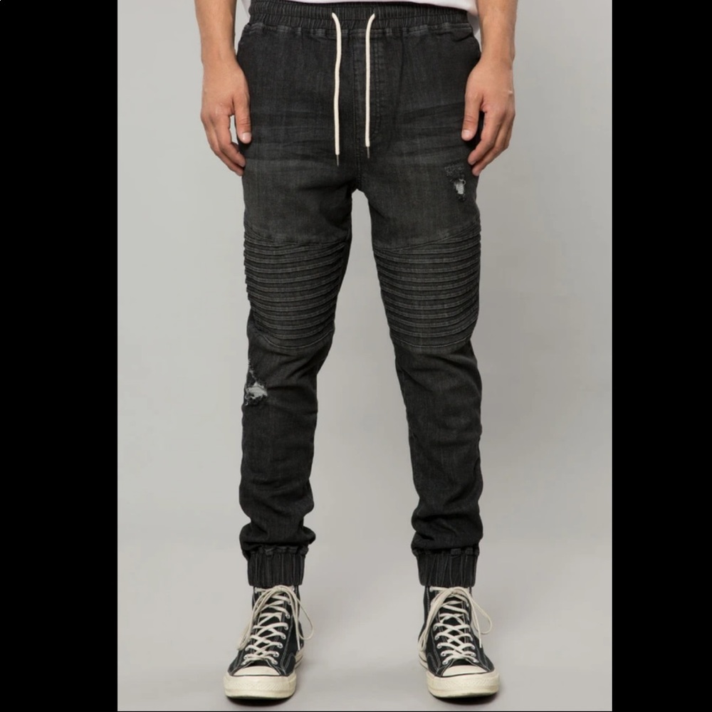 Elwood Clothing (Charcoal Denim Jogger)